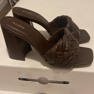 Never worn. Aldo brown heels size 7